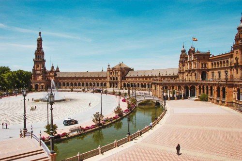 Barcelona al descubierto: Explorando los tesoros de la joya cultural de Cataluña