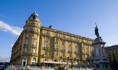 Luxury Getaways in Spain: A Review of Two Five-Star Hotels - Hotel Maria Cristina and The Ritz-Carlton, Abama